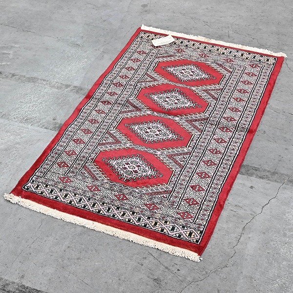 新品 未使用 パキスタン製 手織り ウール絨毯 ラグ ボハラ柄 ギュル文様 ハンドノット 羊毛 カーペット マット ホテル 応接室 P-131拍卖