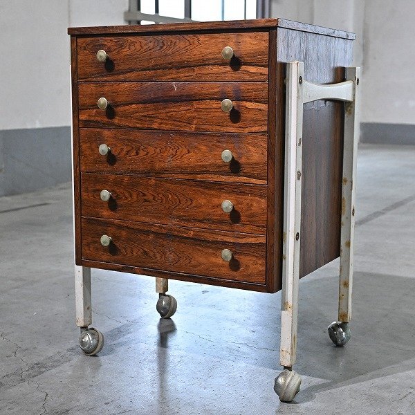 北欧デンマーク製 ビンテージ ワゴンチェスト ブラジリアンローズウッド材 ミッドセンチュリー デスクサイド 引き出し 収納 銘木拍卖