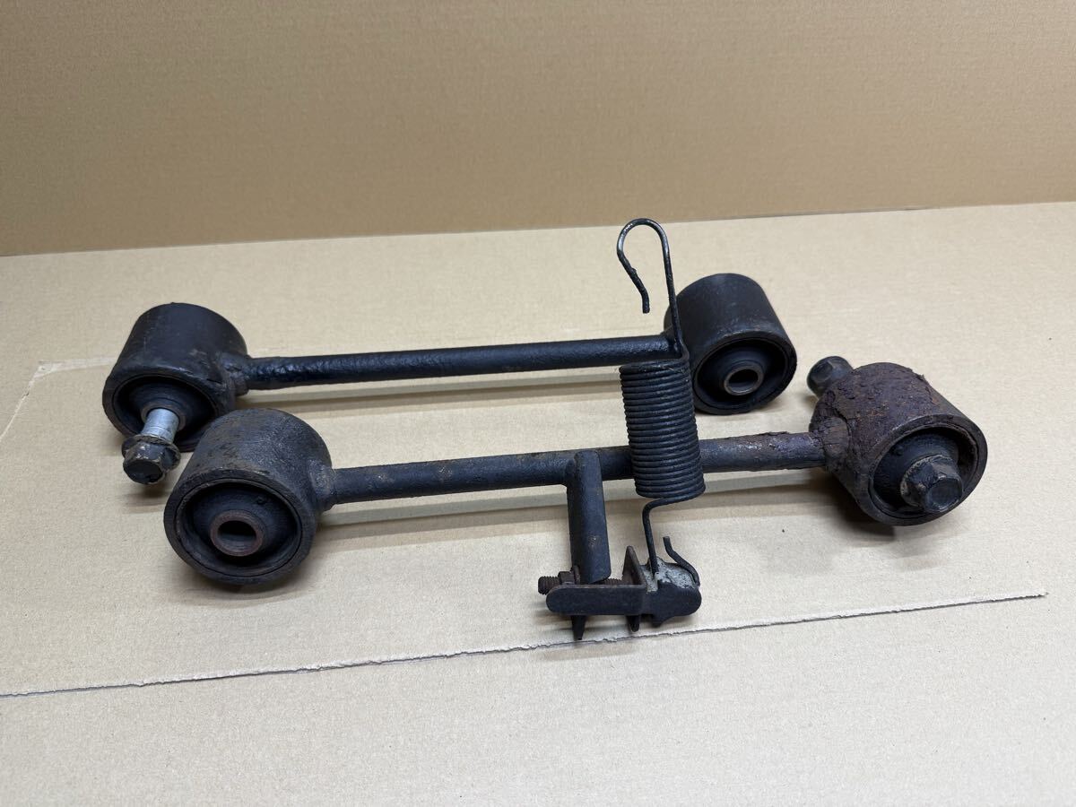 純正 リア テンションロッド 左右 ハイエース 100系 ワゴン スーパーカスタムG KZH106W 1KZ-TE 4WD 拍卖