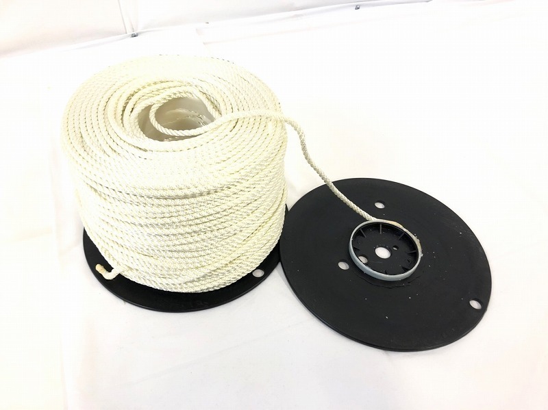 【米軍放出品】☆未使用品 ナイロンロープ 太さ7mm×長さ182m 紐 キャンプ アウトドア ヨット (100)☆CJ17L#25拍卖
