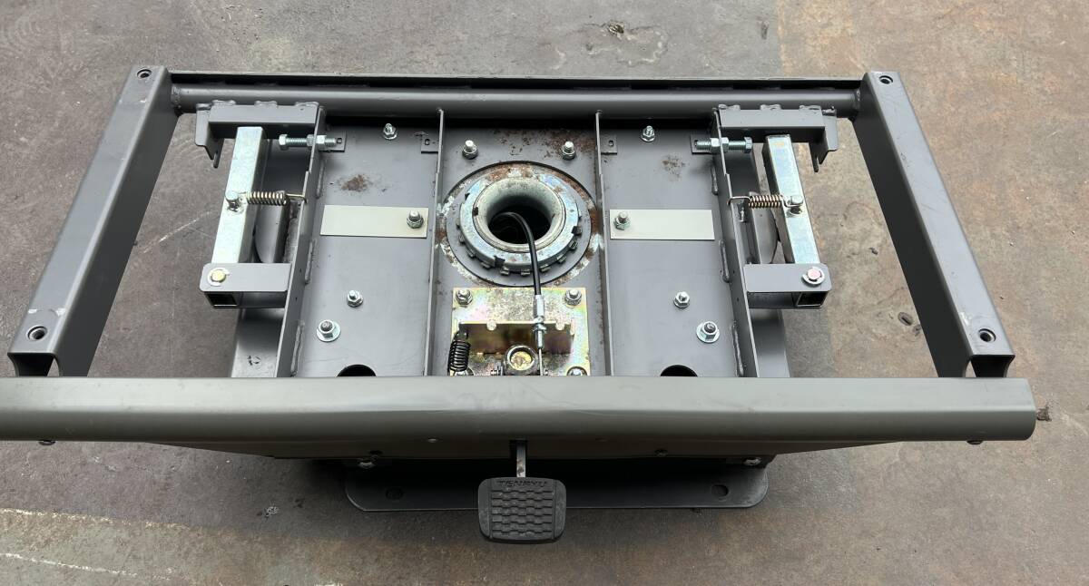 GA013N 観光バス サロンバス バス 二人掛け 回転 シート ステー 回転座のみ 下部分のみ拍卖