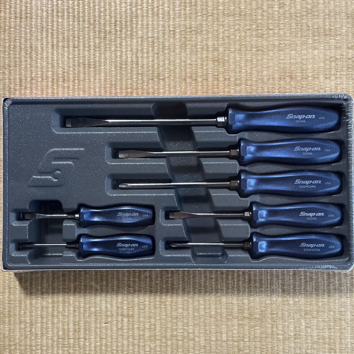 スナップオン 105周年限定カラー ドライバーセット SDDX70ACV 新品未開封品 メタリックブルー クラシックグリップ拍卖