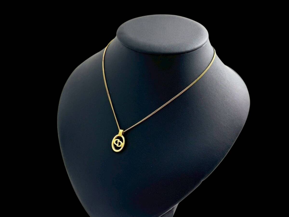10M3 ク22★Christian Dior/クリスチャンディオール★ CDロゴ ネックレス ゴールドカラー オーバル拍卖