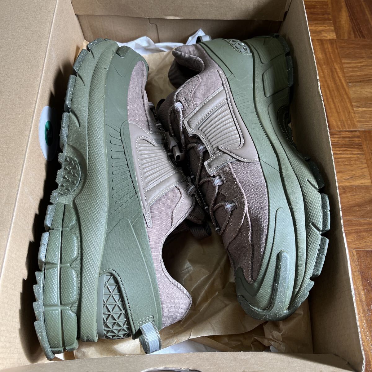 NIKE ナイキ AIR ZOOM VOMERO ROAM ボメロ 29.0cm 中古拍卖