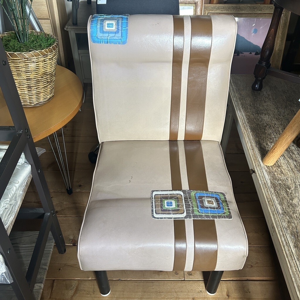レトロデザイン! ストライプチェア ベージュ ブラウン ツートーン ミッドセンチュリー レトロカラー 一人がけ ダイニングチェア USED拍卖