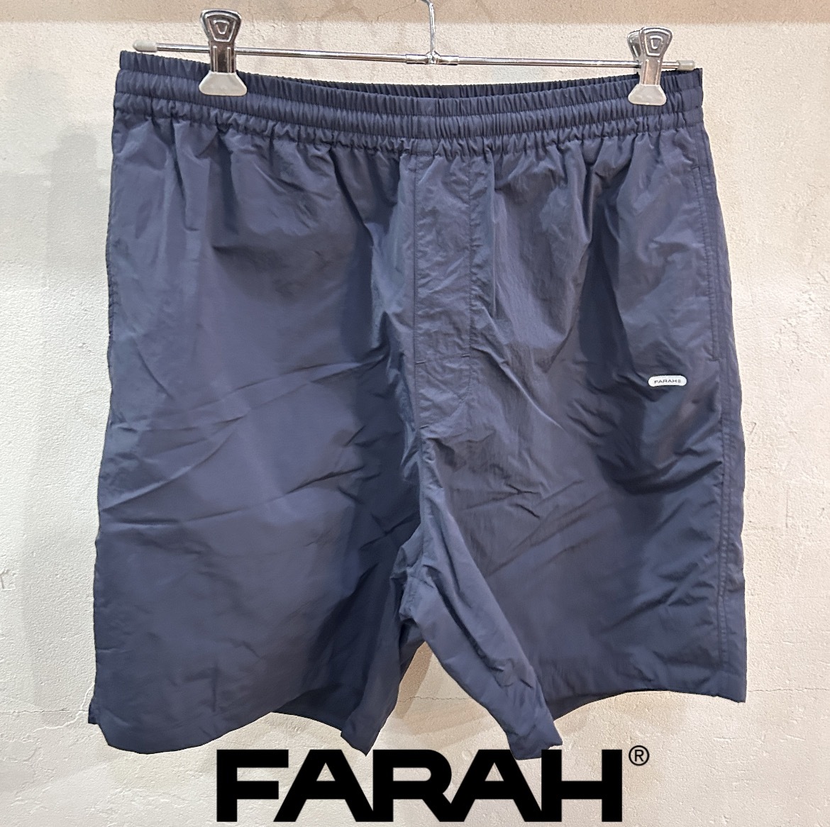 Q8 美品 FARAH / ファーラー Nylon Jogger Shorts ハーフパンツ メンズ XLサイズ ブラック ショーツ ワンポイント used拍卖