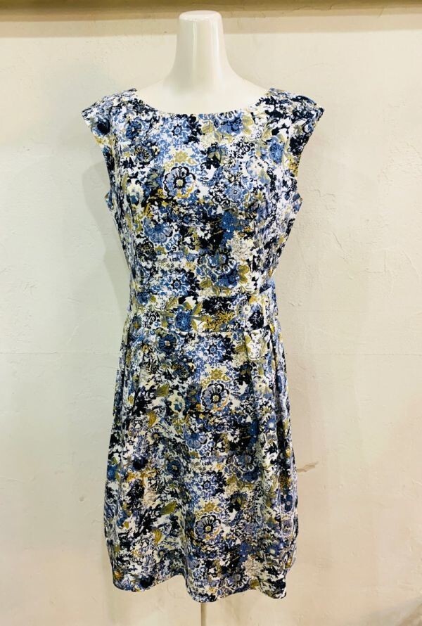 A72★23区/Vingt-trois ストレッチヴィンテージフラワー柄ワンピース ブルー系 サイズ38 ノースリー レディース フォーマル 美品 ★拍卖