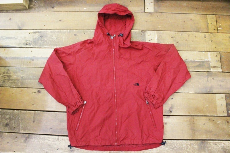 1203☆THE NORTH FACE/ザノースフェイス ナイロンジャケット NP-2311 sizeL メンズ レッド マウンテンパーカー アウトドア 古着 used☆拍卖