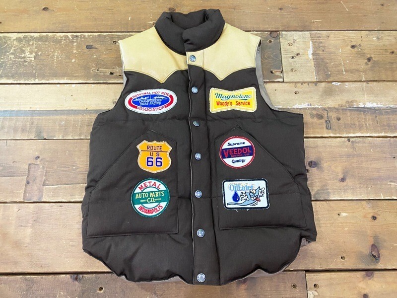 ☆BEAMS BOY/ビームスボーイ ダウンベスト レディース ブラウン×ベージュ アメカジ レザーヨーク クリスティーベスト ワッペン☆拍卖