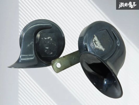 社外 メーカー不明 ホーン クラクション 警報機 左右セット 2個 黒系 汎用 即納 棚4-3-A拍卖