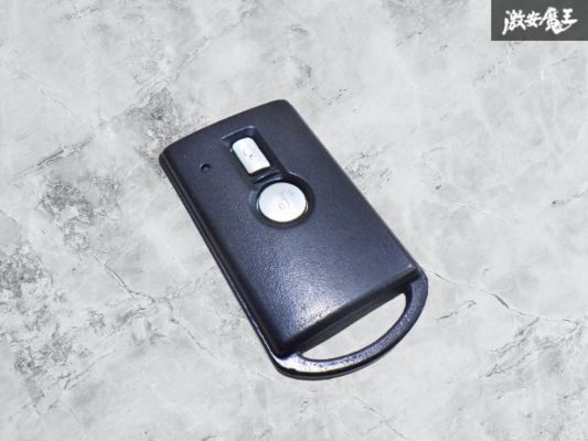 【保証付!!】 スバル 純正 ステラ ステラカスタム RN1 RN2 プレオ等 キーレス リモコンキー 2ボタン 実働車外し ★U45PB02★ 即納 棚9-2-F拍卖