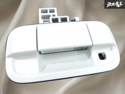 スズキ 純正 汎用 リアゲート バックドア アウターハンドル ハンドル 白パール系 82850A50M2 82851A50M2 即納 棚2-1-4-B拍卖