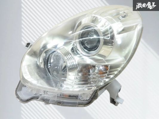 TOYOTA トヨタ 純正 KGC35 パッソ ハロゲン ヘッドライト ヘッドランプ レンズ 左 左側 助手席側 KOITO 100-51007 即納 棚24-3拍卖