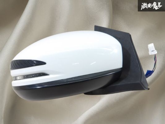 【保証付】ホンダ 純正 GM4 GM5 グレイス 2015年式 ドアミラー サイドミラー 右 右側 運転席側 9P NH788P 白パール 無限 即納 棚13-2拍卖