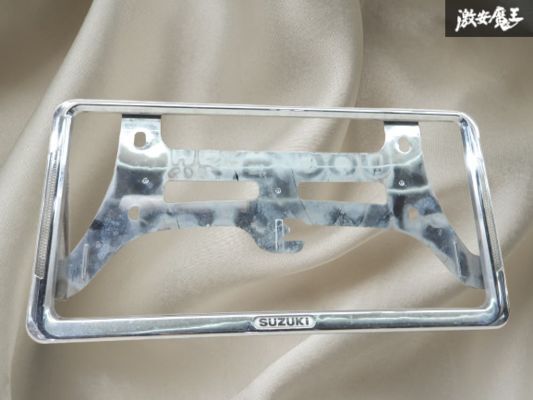 SUZUKI スズキ 純正 ナンバープレート フレーム 1枚 縦 約 17.5cm 横 約34cm BC001-550752 BC211-550752 即納 在庫有 棚9-4拍卖