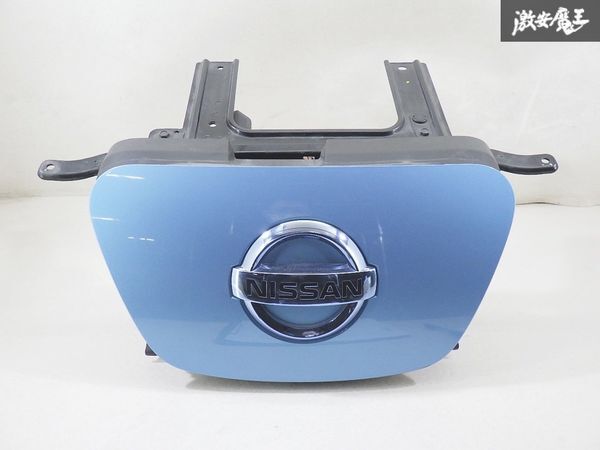 【実働外し!!】 日産 純正 ZE0 リーフ 2012年 バッテリーチャージポート 給電口 RAT アクアブルー 即納 65730-3NA4A 棚30-2拍卖