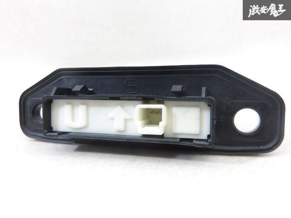 トヨタ 純正 ZRR80W ヴォクシー トランク テールゲート バックドア オープンスイッチ オープナスイッチ 84840-28050 即納 棚9-2-F拍卖
