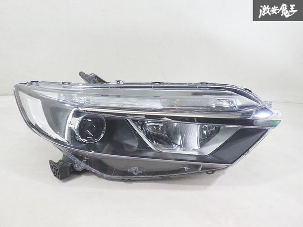 【ストア出品!】 ホンダ 純正 GK7 GK8 シャトル ハロゲン ヘッドライト ヘッドランプ 片側のみ 即納 STANLEY W2384 棚I-3拍卖