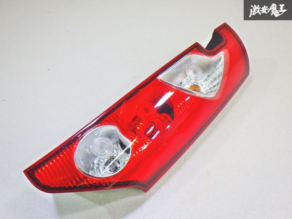 【破損無し】ルノー 純正 KWK4K カングー テールライト テールランプ 片側のみ Valeo 8200419945 即納 棚8-1拍卖