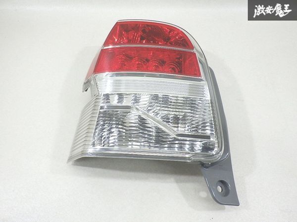【ストア出品】 トヨタ 純正 NCP141 スペイド テールランプ テールライト ユニット 片側のみ STANLEY 52-262 即納 棚12-1拍卖