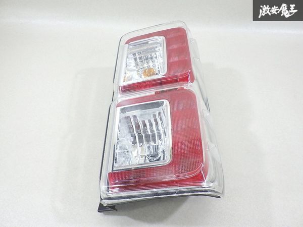 【LED点灯OK】 ダイハツ 純正 LA700S LA710S ウェイク LED テール テールランプ テールライト 片側のみ TOKAIDENSO 20518 棚8-1拍卖