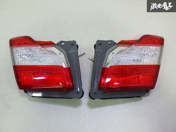 【ストア出品】 NISSAN 日産 純正 HY51 フーガ Y51 FUGA リア トランク 側 テールライト ランプ レンズ 左右 セット 即納 棚8-3拍卖