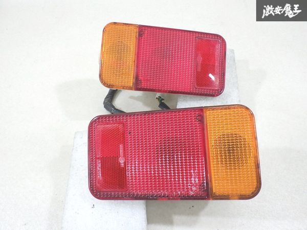 スズキ DA16T キャリー 2013/09 テールライト テールランプ 左右セット TOKAIDENSO 35701-67H0 即納 棚8-3拍卖