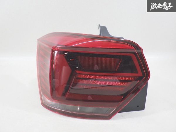 【点灯OK ストア出品】 フォルクスワーゲン 純正 AWCHZ ポロ テールライト テールランプ 片側のみ 2G0945095C 即納 棚12-5拍卖