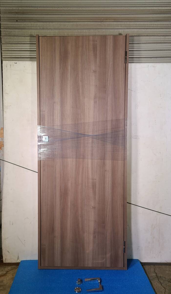 JMF09-4 ◇ 850*2200(枠外) ◇ 左吊ドア ◇ 枠付 ◇ ハンドル付 ◇ 床ストッパー付 ◇ 展示品拍卖