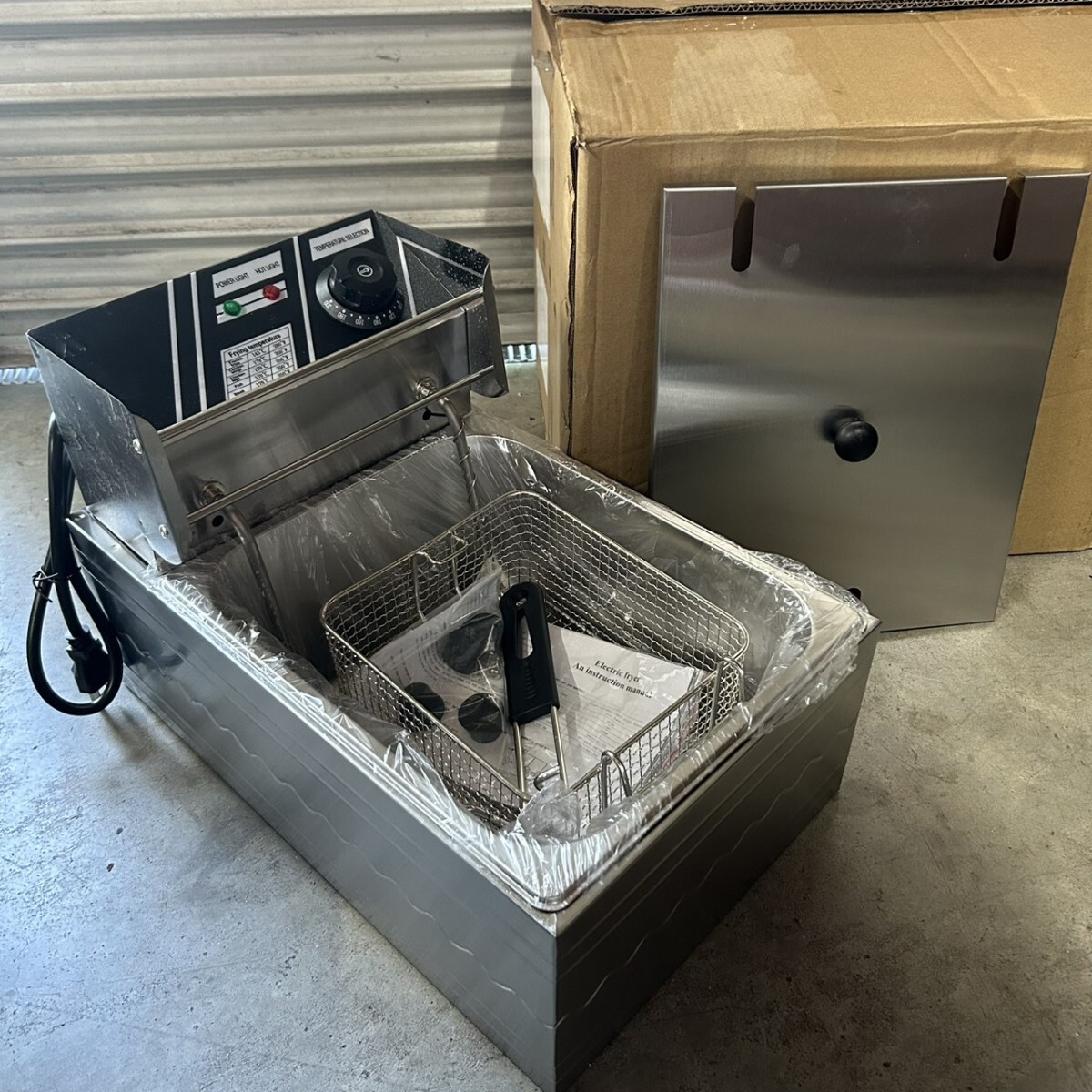 未使用保管品 2024年製 業務用 ステンレス製 卓上型 電気フライヤー EF-81 50Hz ミニフライヤー 業務用品 厨房機器 卓上拍卖