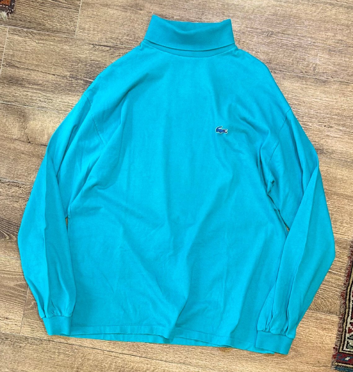 ~90's USA製 ラコステ LACOSTE IZOD アイゾッド 胸刺繍ロゴ エメラルドブルー 無地 タートルネックロンT L EA0935-4-EH17 検 フララコ拍卖