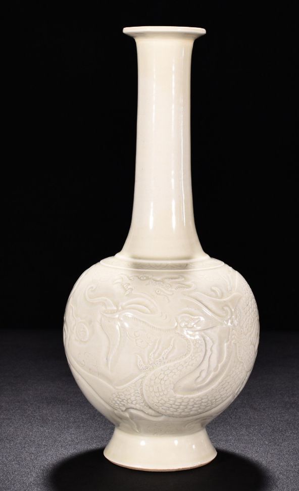 TA386■宋朝時代 定窯白磁刻龍紋盤口瓶 官款 時代物 古玩 唐物 古陶磁器■高さ32.5cm直径14.5cm■拍卖