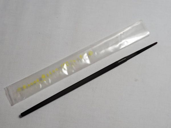 ツボ万ヤスリ 鉄工用ヤスリ 150mm(6in)丸ヤスリ 中目 柄無し 未使用品 デッドストック拍卖