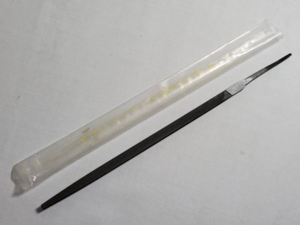 ツボ万ヤスリ 鉄工用ヤスリ 200mm(8in)角ヤスリ 中目 柄無し 未使用品 デッドストック拍卖