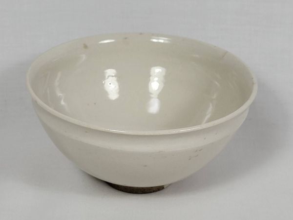 【茶道具】覆輪付 粉引茶碗 抹茶碗 (箱なし) 疵あり 金継ぎ修復用、お稽古用に拍卖
