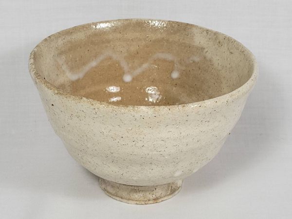 茶道具】岩国焼 楽焼風の軟質陶「岩国」の陶印あり 茶碗 抹茶碗 (箱なし) 無疵 補修なし 状態良好拍卖