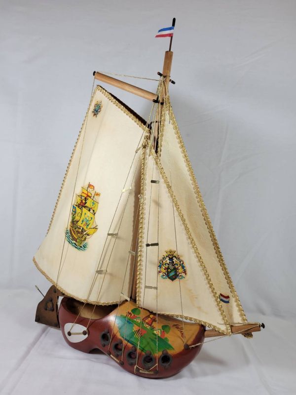 オランダの木靴船 帆船 シューズシップ(特大)スタンドライト用部品付 中古品 拍卖
