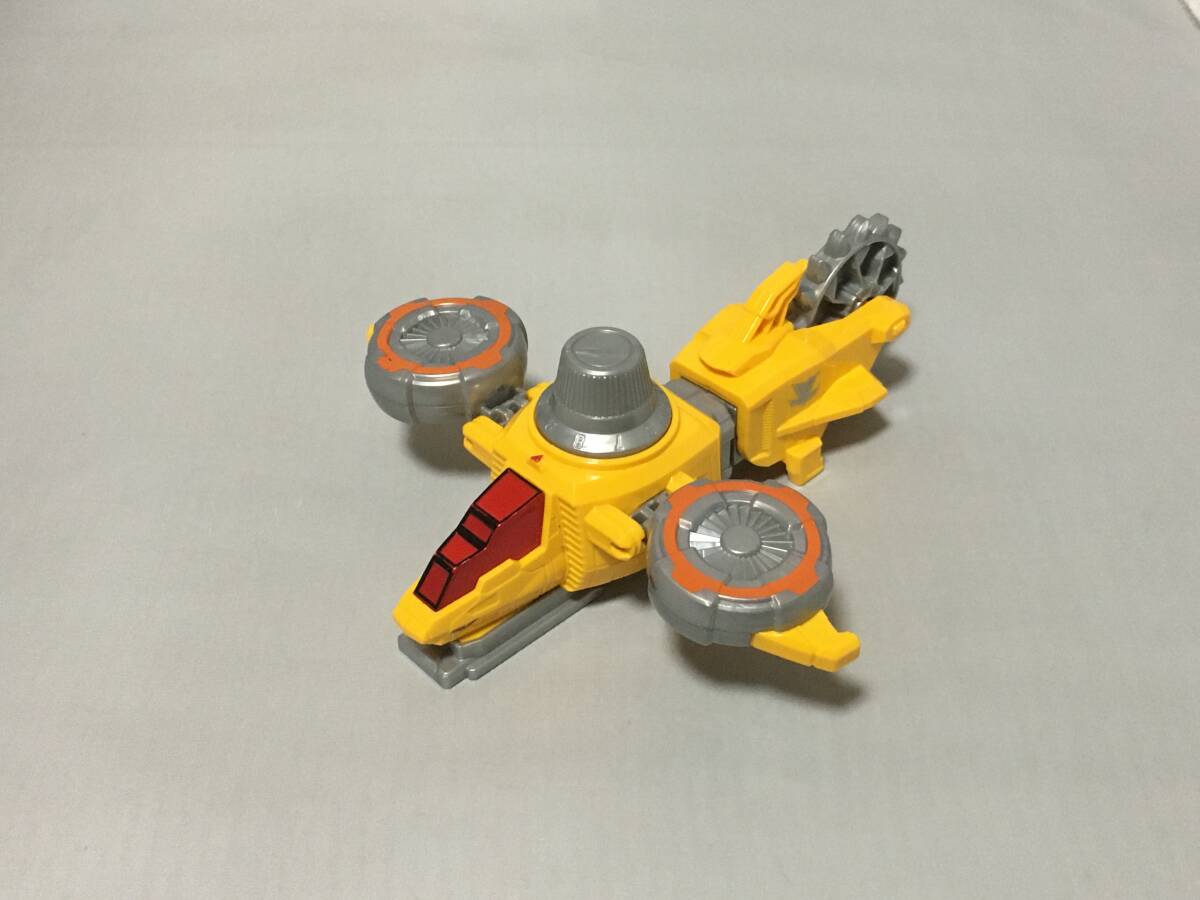 VSビークルシリーズ DXイエローダイヤルファイター 「快盗戦隊ルパンレンジャーVS警察戦隊パトレンジャー」拍卖