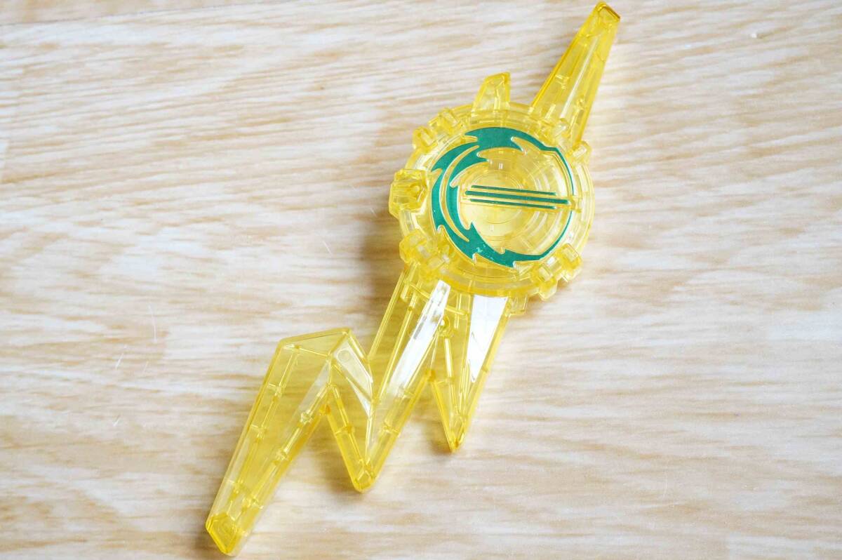 DX雷鳴剣黄雷エンブレム / 仮面ライダーセイバー DX聖剣ソードライバー対応拍卖