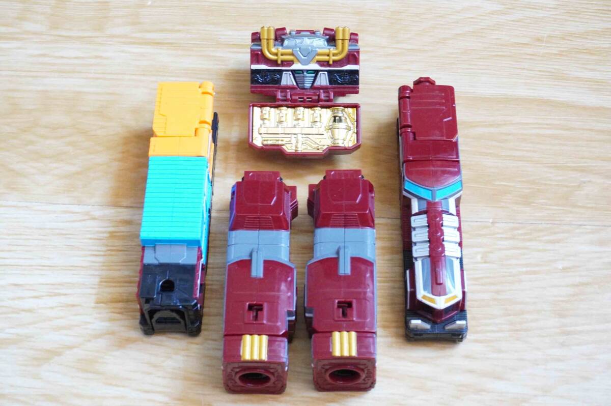 DX ディーゼルレッシャー / 烈車戦隊トッキュウジャー 烈車合体シリーズ DXトッキュウオー対応拍卖