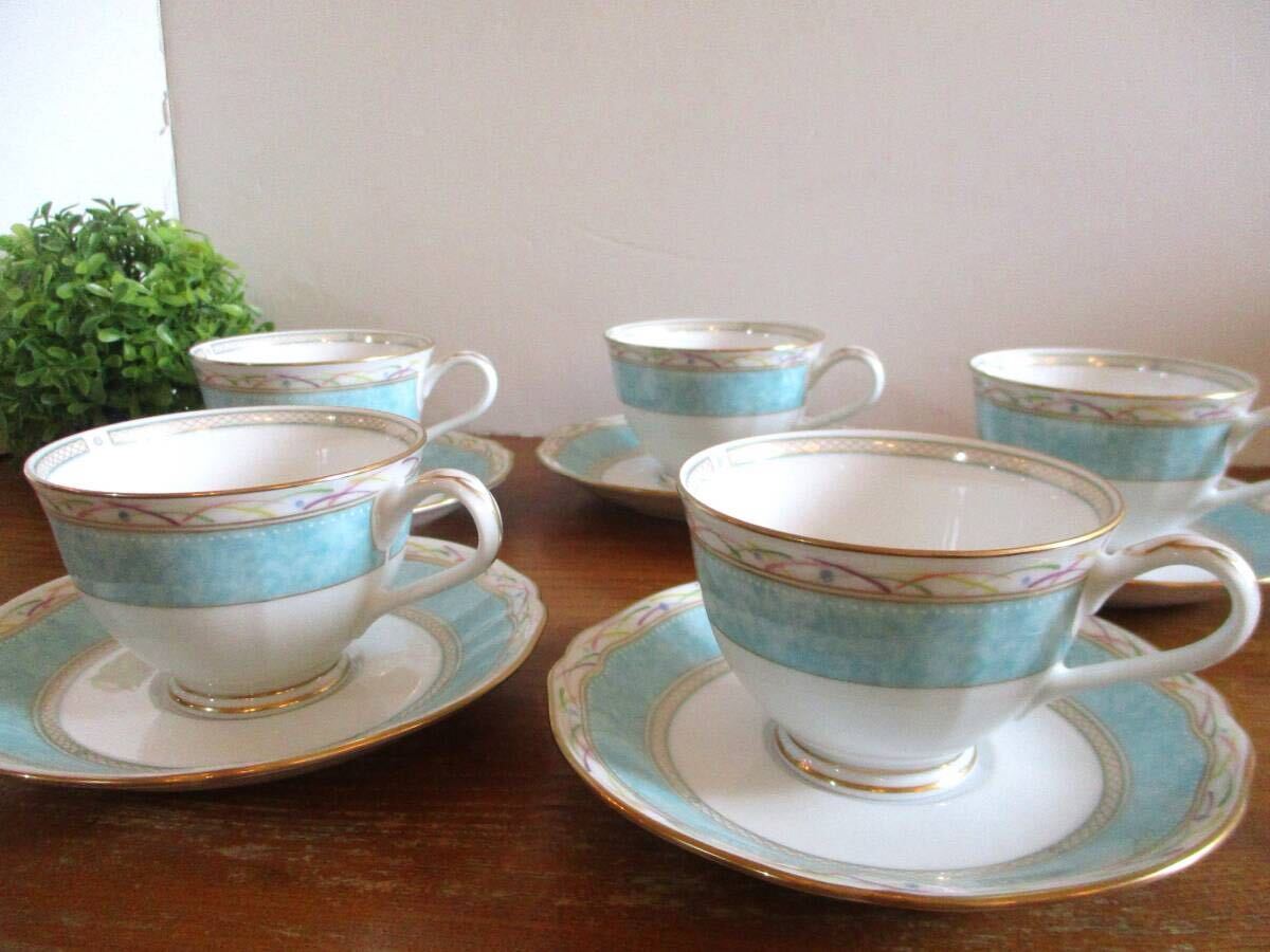 【美品】ノリタケ Noritake HANAREIKU 花麗句 カップ&ソーサー 5客セット ハナレイク 白磁 水色 金彩 C&S ブランド洋食器 人気 上品 優雅拍卖