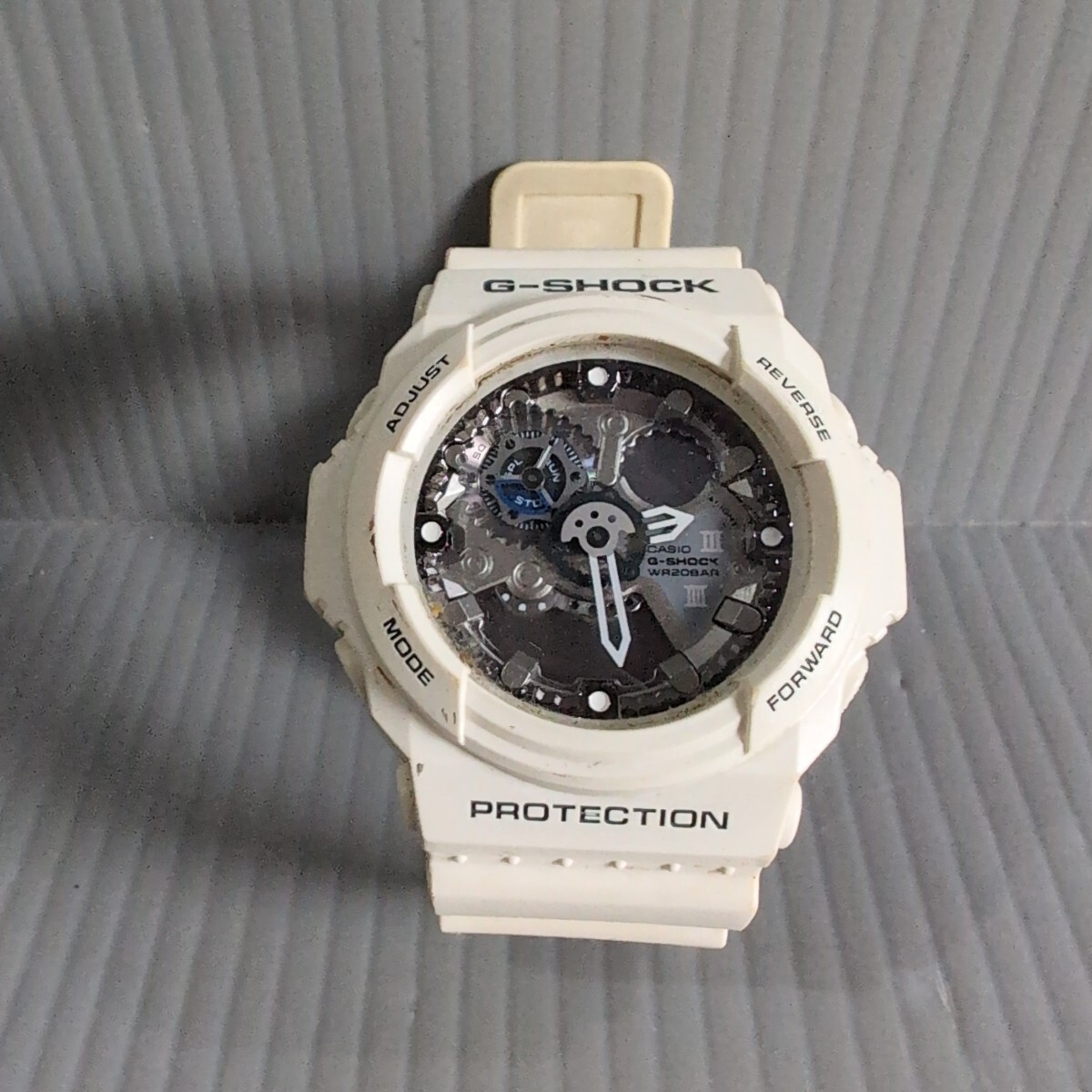 CASIO G-SHOCK  白色 中古品 電池切れ 送料込み拍卖