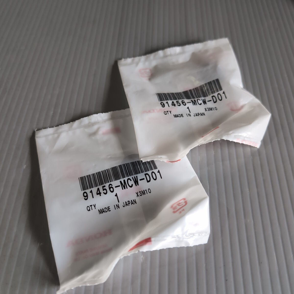 c456-2 ホンダ純正 91456-MCW-D01 ソケット ボルトカバー 2個セット 未使用 送料込み 8mm拍卖