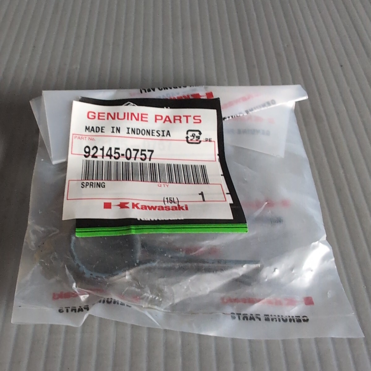 c724 カワサキ純正 92145-0757 スプリング 未使用 送料込み拍卖