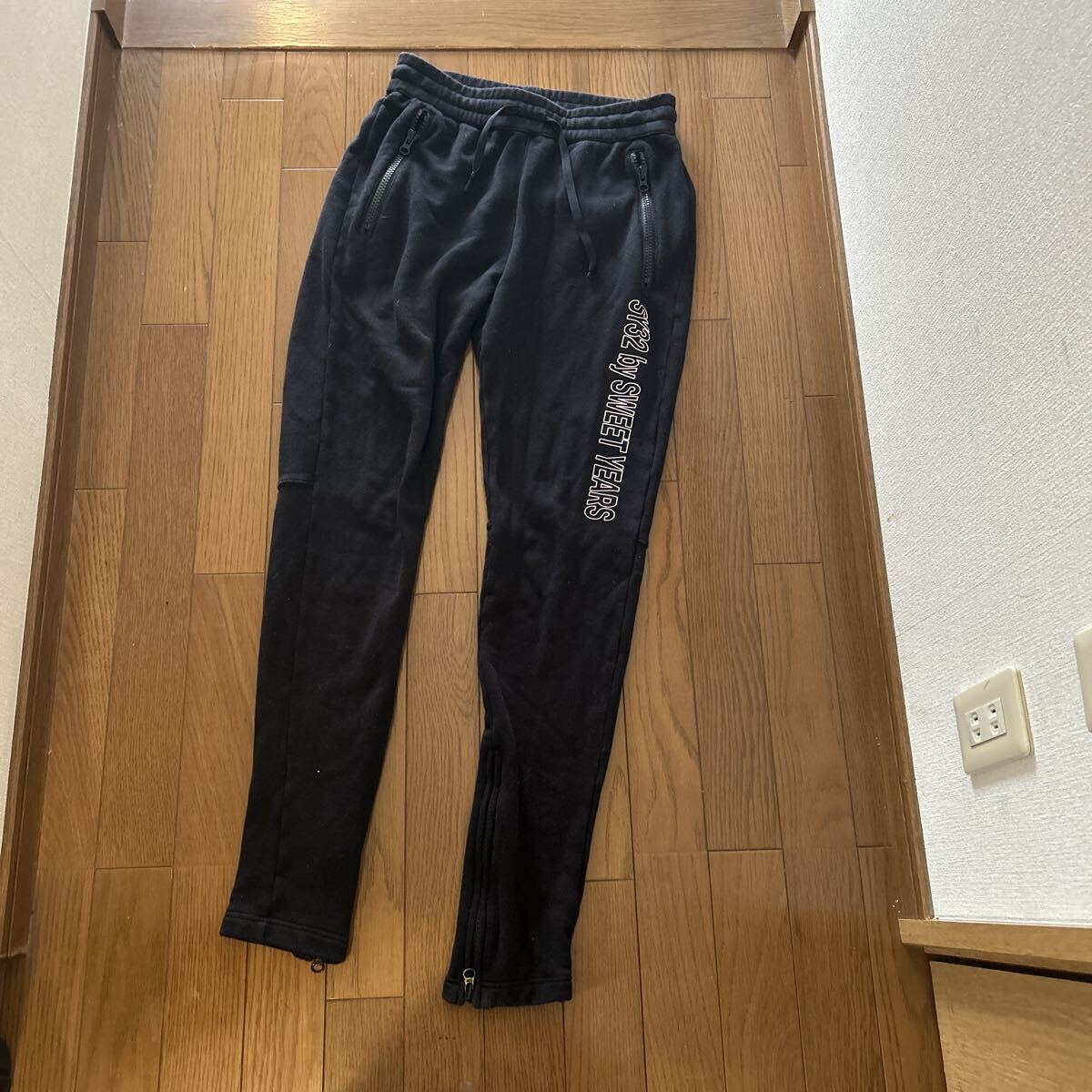 お探しの方。SY32 ジャージ スゥェット パンツ 黒 サイズS 表示ですが、M寄りかと。ウェスト72から88拍卖