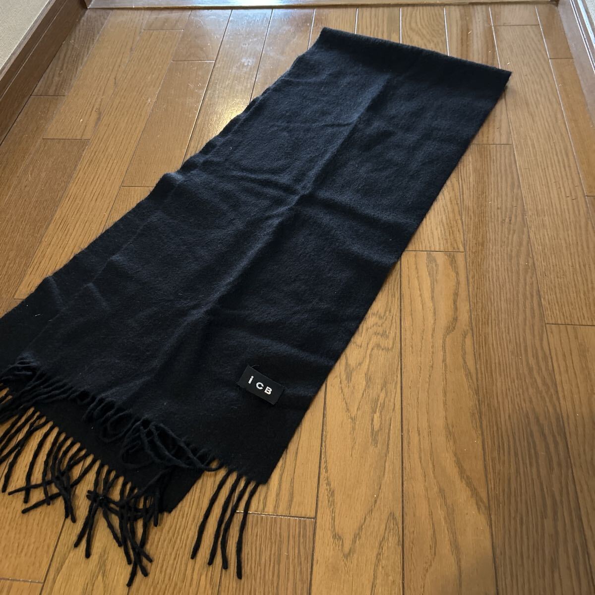 オンワード樫山 ICB カシミヤ100 黒 マフラー ストール 無地拍卖
