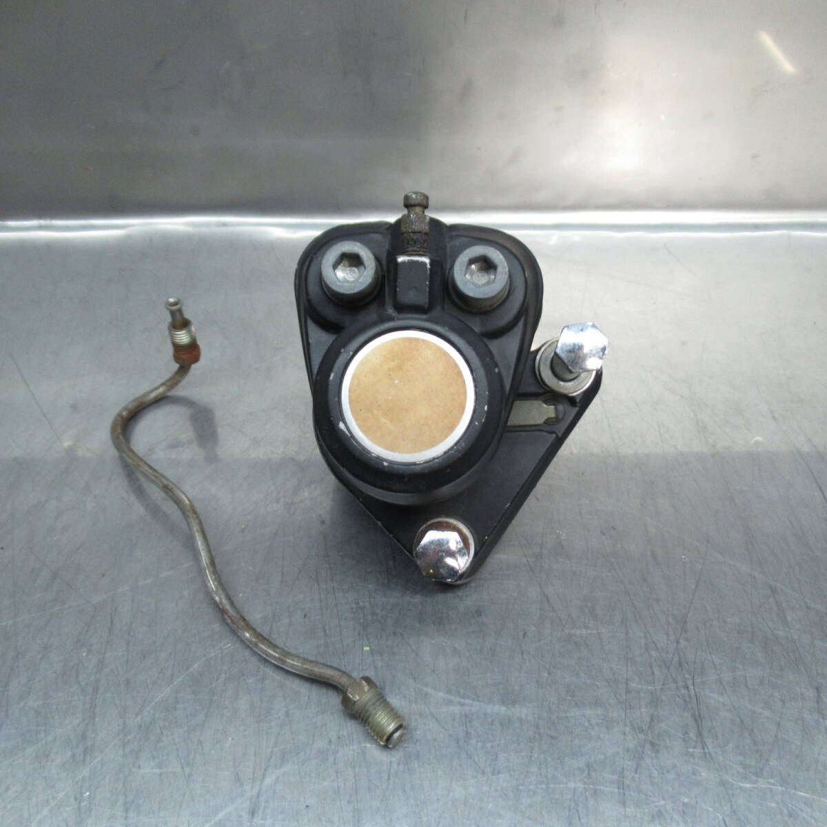 カワサキ W3 650RS 純正 ブレーキキャリパー 左側 当時物 ローレットボルト【060】USA-P-374拍卖