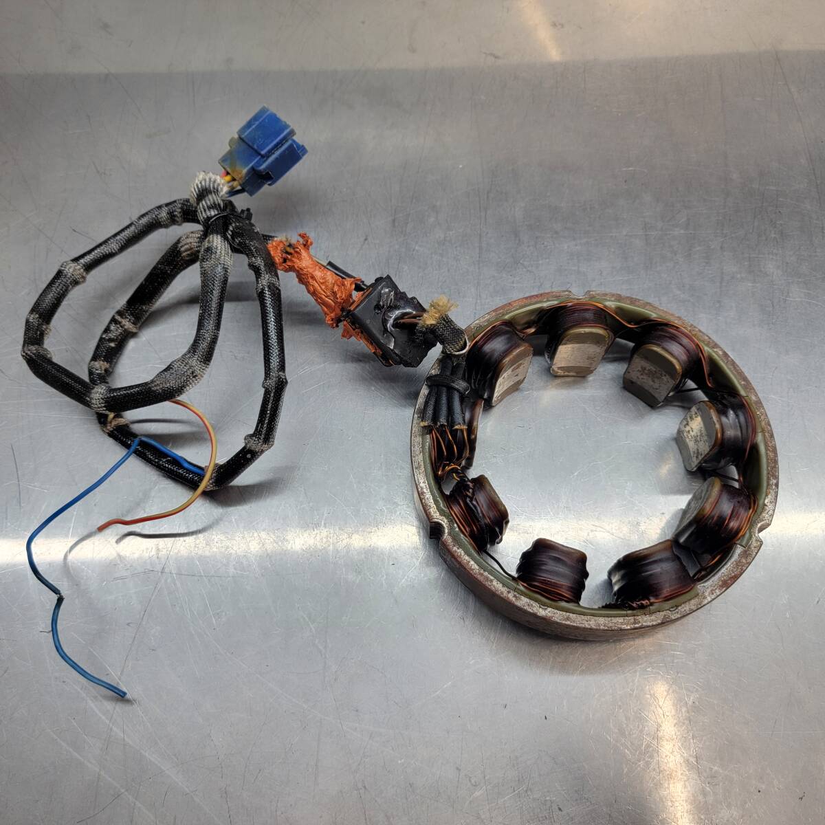 カワサキ Z1 Z2 KZ900 Z750Four KZ1000 Z1R 純正 ジェネレーターコイル ステーターコイル ダイナモ 当時物 レストアベース【060】USA-O-032拍卖