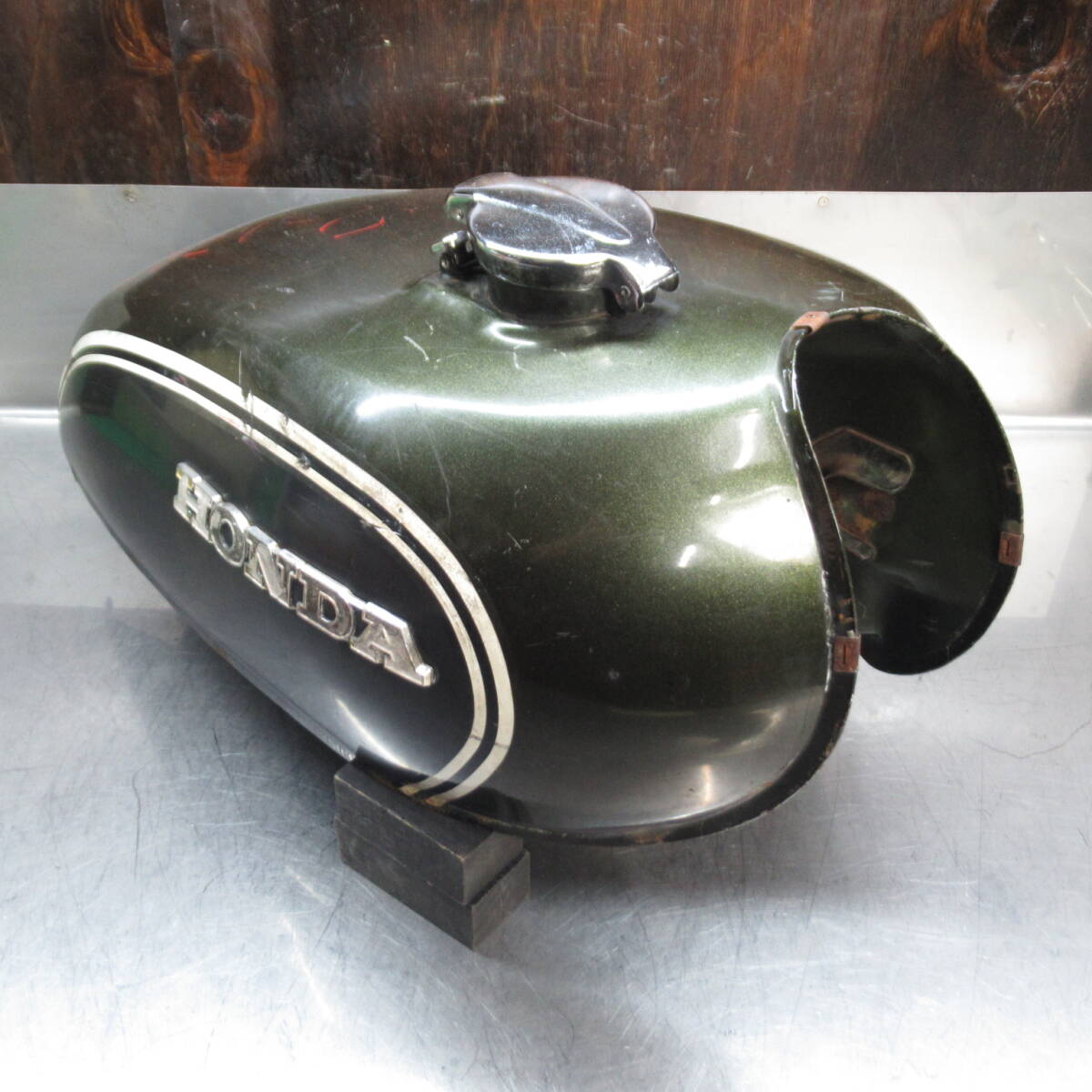 ホンダ CB550Four 純正 フューエルタンク 燃料タンク オリジナル塗装 レストアベース 当時物【160】USA-P-479拍卖