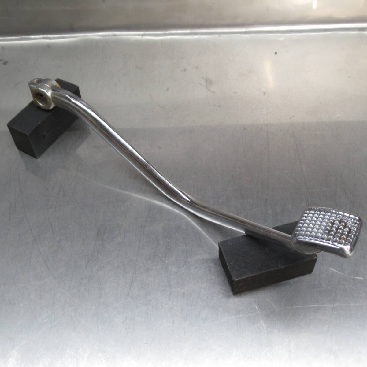 カワサキ KZ1000J KZT00J 純正 リアブレーキペダル 当時物【080】USA-O-075拍卖